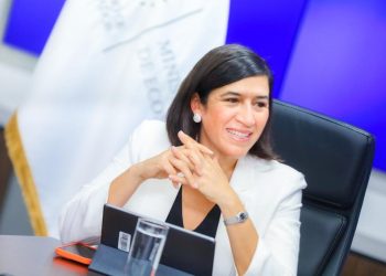 Ministra Hayem y otras salvadoreñas destacan entre «las 100 mujeres más poderosas de Centroamérica» de la revista Forbes