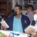 Defensoría del Consumidor inspecciona precios de productos lácteos en el Mercado Central, San Salvador