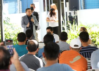 Gran afluencia de salvadoreños en nueva convocatoria de oportunidad laboral en Canadá