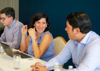 Ministra de Economía sostiene encuentro con su homólogo de Guatemala para tratar integración de aduanas entre ambos países