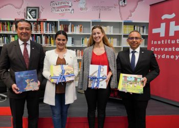 La colección «Árbol de Vida», impulsado por el Despacho de la Primera Dama Gabriela de Bukele, llega a Australia