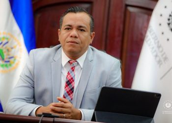 «No son nuestros únicos fondos, hay desembolsos pendientes y los ingresos por recaudación han aumentado»: ministro de Hacienda sobre bonos