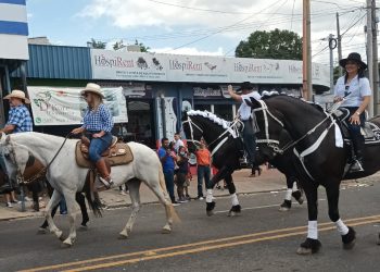 Comienzan los festejos en honor de la Señora Santa Ana