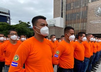 El Salvador: Gobernación prepara un contingente de 320 nuevos bomberos