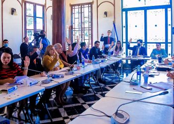 Comisión de Economía vota por reforma a ley que protege el derecho a vivienda a los salvadoreños
