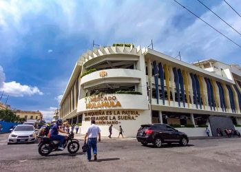 Alcalde Mario Durán anuncia apertura de mercado capitalino Hula Hula