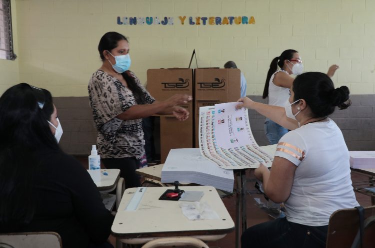 El presidente y el vicepresidente serían los primeros en
ser electos en los comicios generales de 2024.