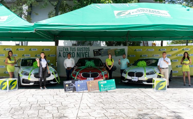 Entrega de vehículos BMW a clientes del SISTEMA FEDEDRÉDITO.