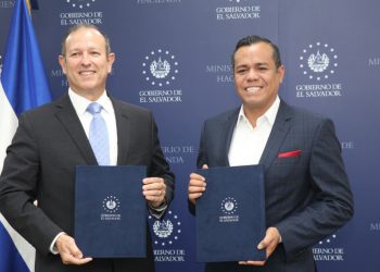 BCIE otorga a El Salvador $200 millones para mitigar alza del precio de los combustibles