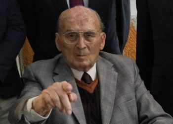 Muere expresidente de México Luis Echeverría acusado de letal represión de disidentes