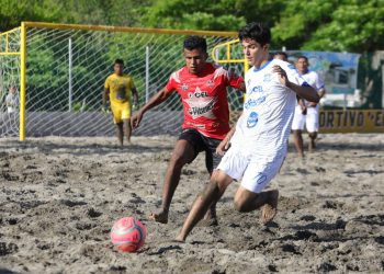 Chirilagua gobierna oriente en la Liga de Fútbol Playa