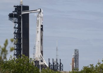 Nuevo cohete de la NASA, ya ubicado para su despegue a la Luna en poco más de 10 días