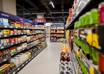 Investigadores estudian impacto ambiental de productos vendidos en supermercados