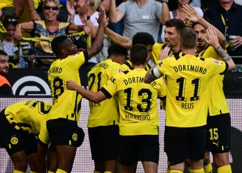 Borussia Dortmund arranca con triunfo sufrido ante Bayer Leverkusen