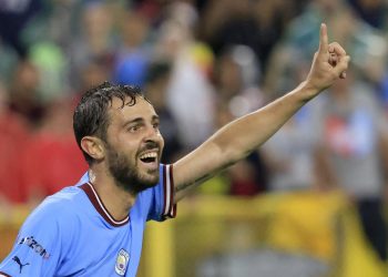 El portugués Bernardo Silva continuará en el Manchester City, asegura Guardiola