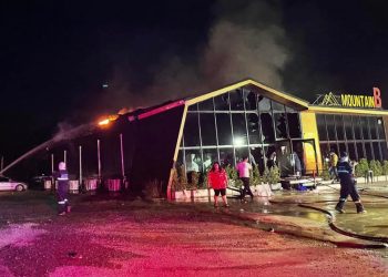 Se eleva a 15 el número de muertos en el incendio de una discoteca tailandesa