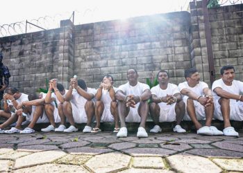 Juzgado de San Luis La Herradura ordena que nueve extranjeros sigan presos por traficar 3,640 kilos de cocaína