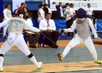 Atletas cuscatlecos con discreta actuación en el C.A. y del Caribe de Esgrima