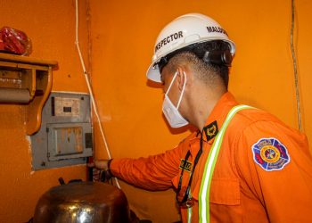 Bomberos realizan inspecciones en restaurantes de Planes de Renderos