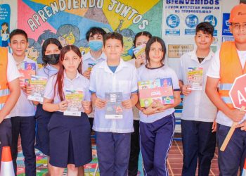 VMT y Conasevi brindan charlas de educación vial a estudiantes