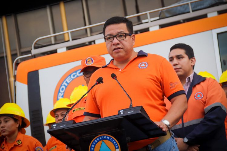 El director de Protección Civil, Luis Alonso Amaya, dijo que todo el sistema se mantiene activo para atender cualquier emergencia. Foto: Protección Civil.