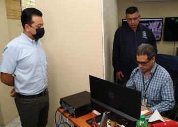 La Universidad de El Salvador ejecuta pruebas en sistema de alarma y voceo