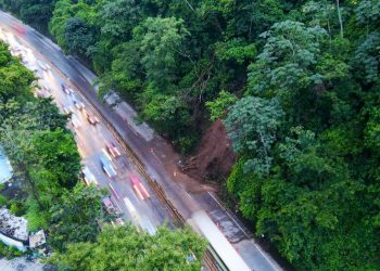 Obras Públicas y Protección Civil garantizan la circulación en la carretera Panamericana, en el sector de Los Chorros