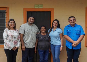 Entregan casa a excombatiente en Jiquilisco