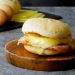 Un McMuffins de contrabando le costó a un viajero 2,000 dólares al entrar a Australia