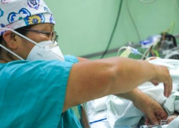 Canadá donará robots de desinfección a hospitales de El Salvador