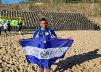 Rafael Rizo buscará el ascenso con el Villa Flor en el fútbol playa de Portugal