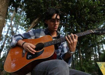 Daniel Figueroa, el músico salvadoreño que se pregunta: ¿Qué le pasa al mundo?