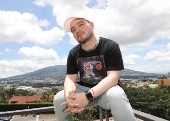 «Estoy pensando en incluir artistas salvadoreños en mi nuevo álbum. Aquí hay mucho talento», D2K, productor musical