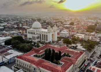 El Salvador entre los 15 países que han superado ingresos por turismo&nbsp;