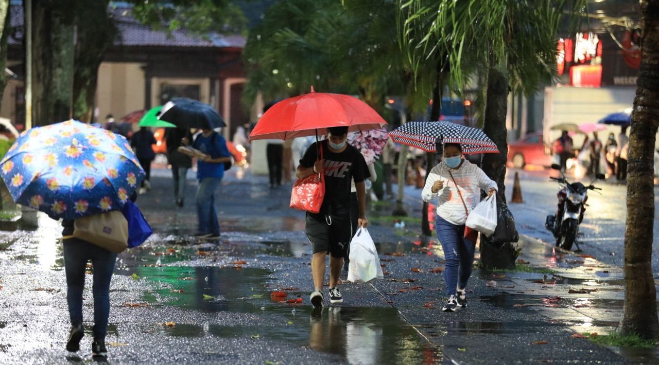 Lluvias continuarán durante los próximos días en El Salvador – Diario El  Salvador