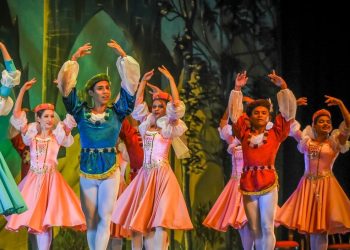 Ballet Nacional y la Orquesta Sinfónica presentan «El lago de los cisnes»