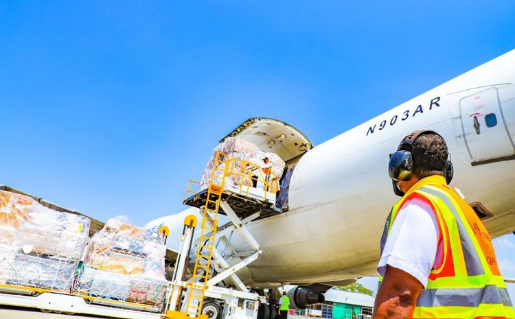 El incremento interanual del 17 % implica una mayor demanda de los productos nacionales por parte de los socios comerciales./Foto Diario El Salvador.