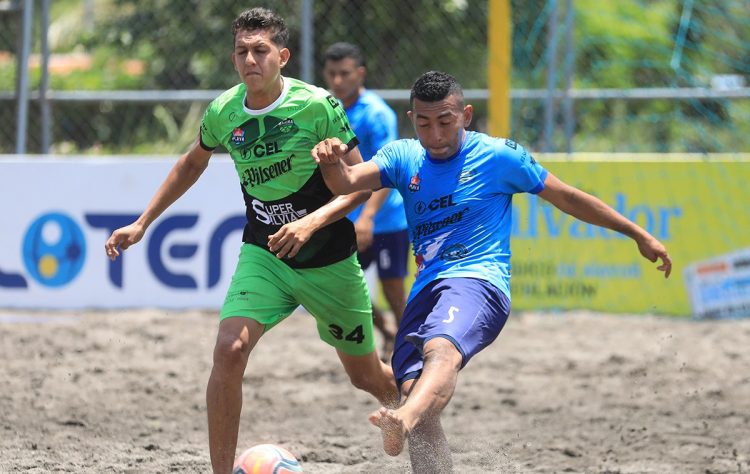 Barra de Santiago y Garita Palmera (en la foto) están contra las cuerdas en la Copa CEL 2022. Foto Diario El Salvador