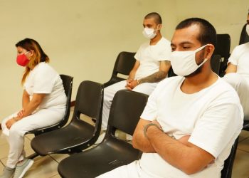 Asaltantes de pasajeros de ruta 45-AB de Apopa que fueron grabados robando son condenados a 20 años