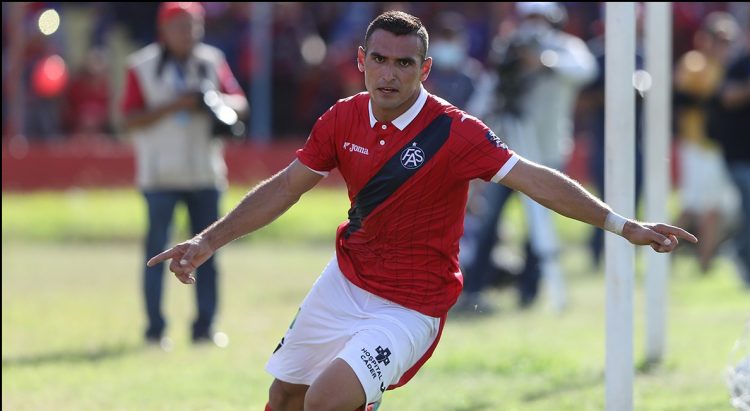 Omar Rosas, exjugador de FAS. Foto Diario El Salvador