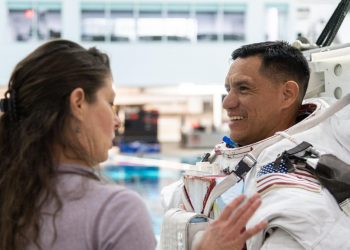 Astronauta Frank Rubio: «Iremos paso a paso» en el camino de la humanidad hacia Marte
