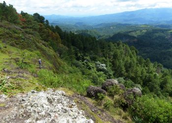 Los gobiernos tricolor y rojo se olvidaron de habitantes en exbolsones