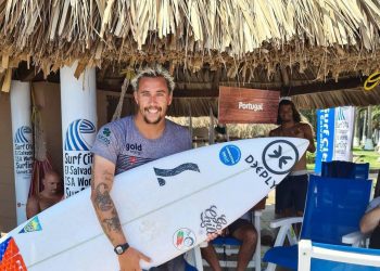 Surfistas europeos: «El Salvador es un destino único, especialmente para surfear»