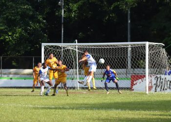 Daley Mena, entre los goles en la Liga Nacional y el boxeo