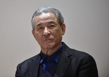 El diseñador de moda japonés Issey Miyake falleció a los 84 años