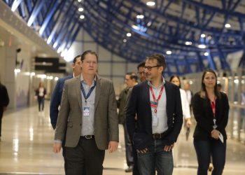 El CEO de Avianca Group conoció la nueva terminal de pasajeros del aeropuerto de El Salvador