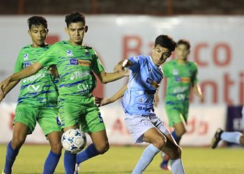 San Salvador rescata su invicto al empatar 4-4 con Usulután