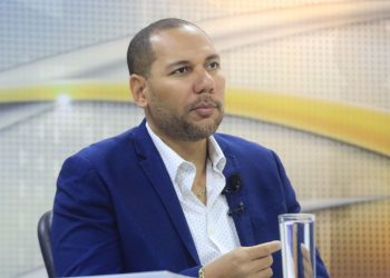 Yamil Bukele, presidente de Indes: «La comisión ya está y hay que trabajar por mejorar el fútbol salvadoreño»