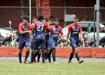 Santa Ana Municipal ganó el duelo de vecinos de la Liga Nacional