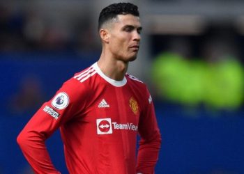 Cristiano Ronaldo es acusado de comportamiento violento por golpe a hincha del Everton